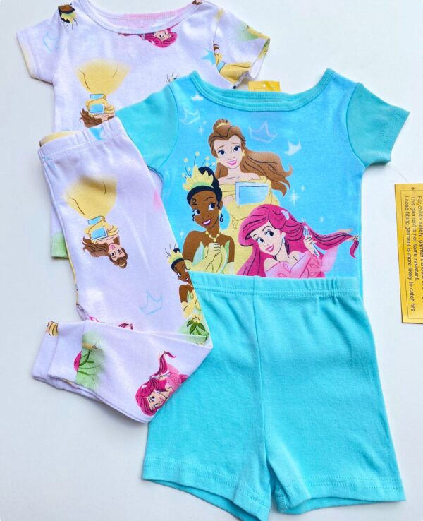 PIJAMA PRINCESAS 4 PIEZAS